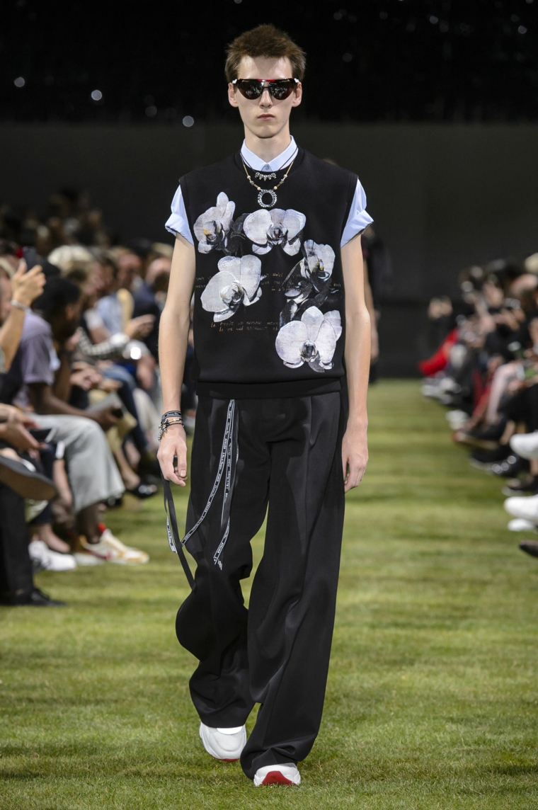 pantalones-dior-estilo-moderno-color-negro