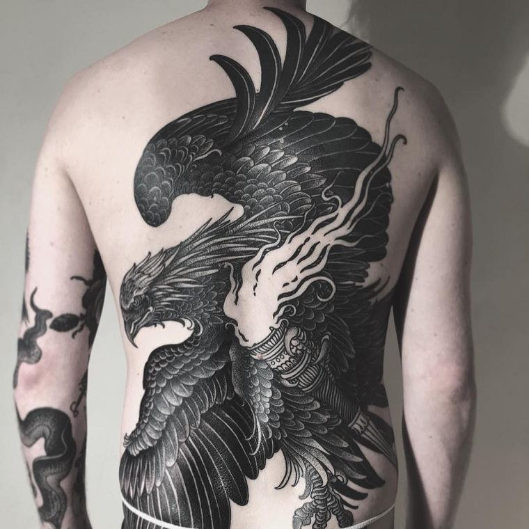 tatuajes elegantes-tendencias-estilo-moderno-tattoo-negro-ideas