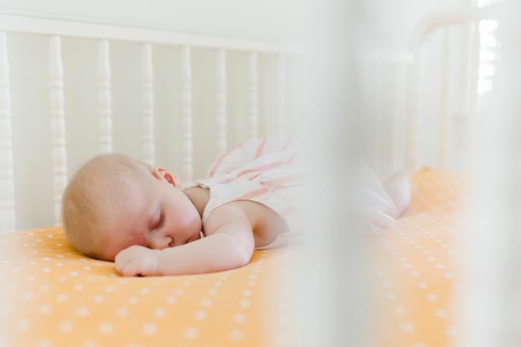 como-dormir-pequeno-bebe
