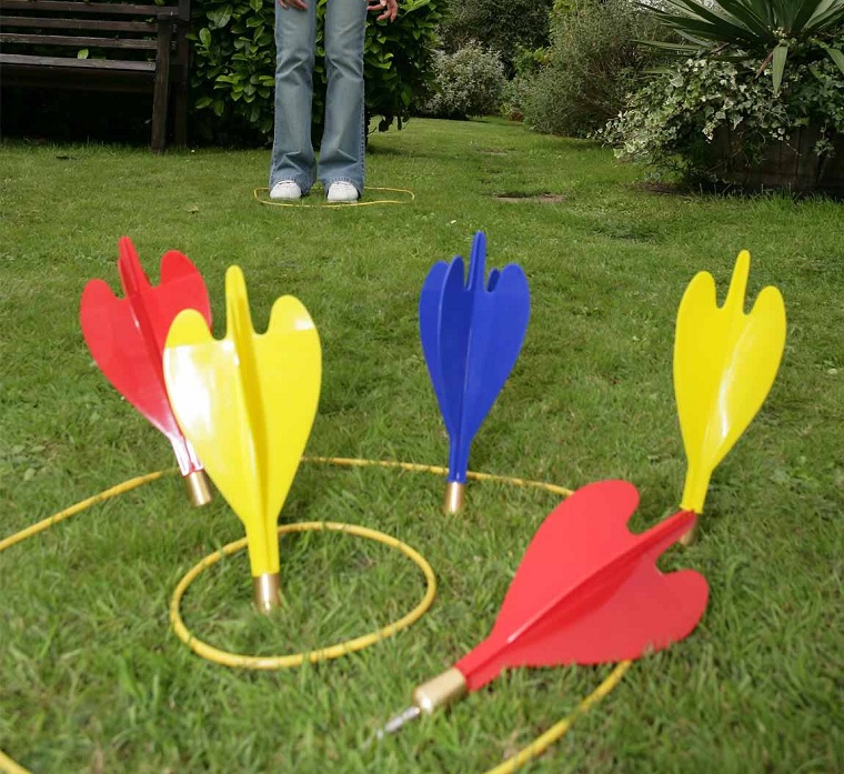 juego-ninos-flechas-lanzar
