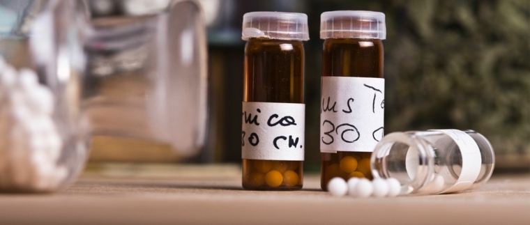 salud-homeopaticos-botellas-pequenas 