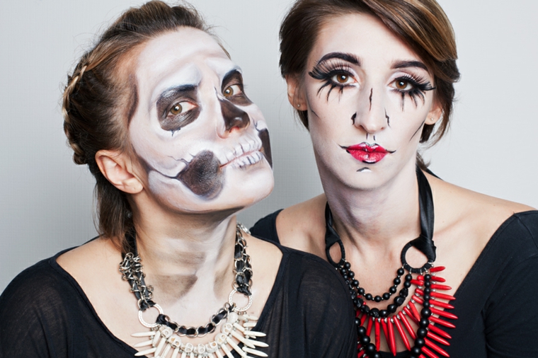 maquillaje-sencillo-para-halloween-mujer-resized