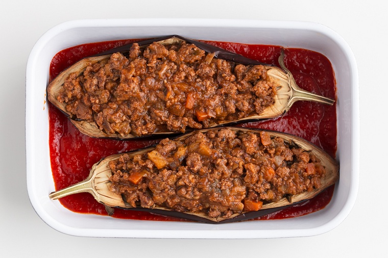 berenjenas-rellenas-receta-vegana-salsa