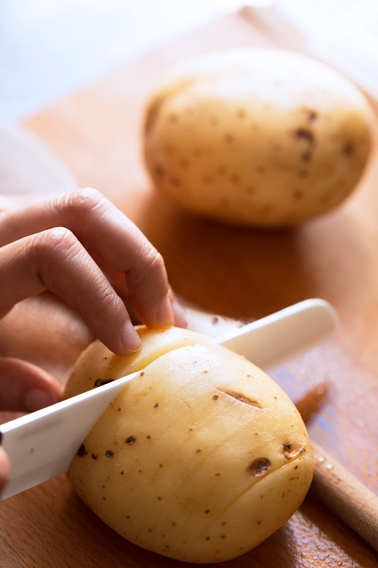 patatas-al-horno-ideas-recetas-facil-cortar