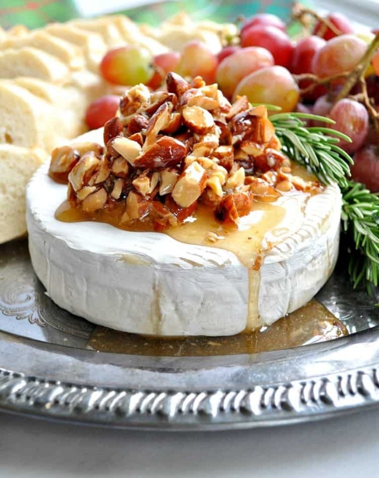 recetas de navidad-queso-brie-almendras