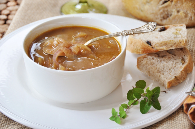 sopa de cebolla