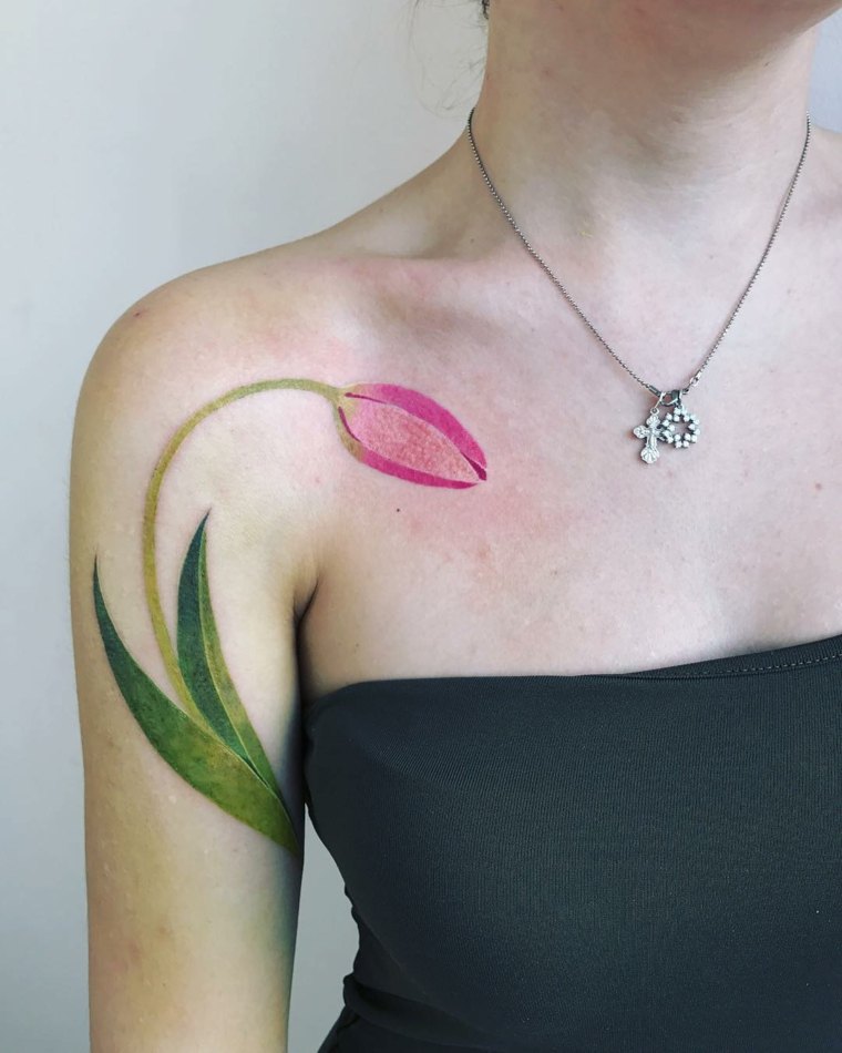 tatuaje-mujer-tulipanes-opciones-originales