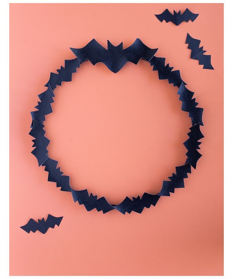 corona-murcielagos-halloween-estilo 