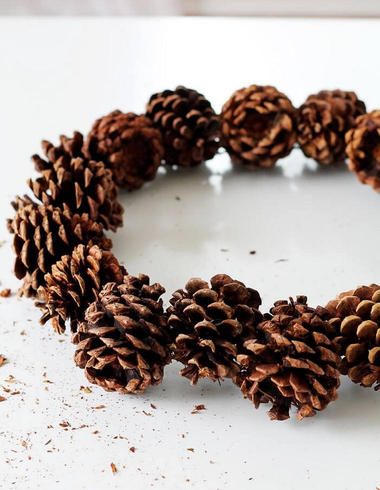 coronas-decorativas-navidad-tradicional 