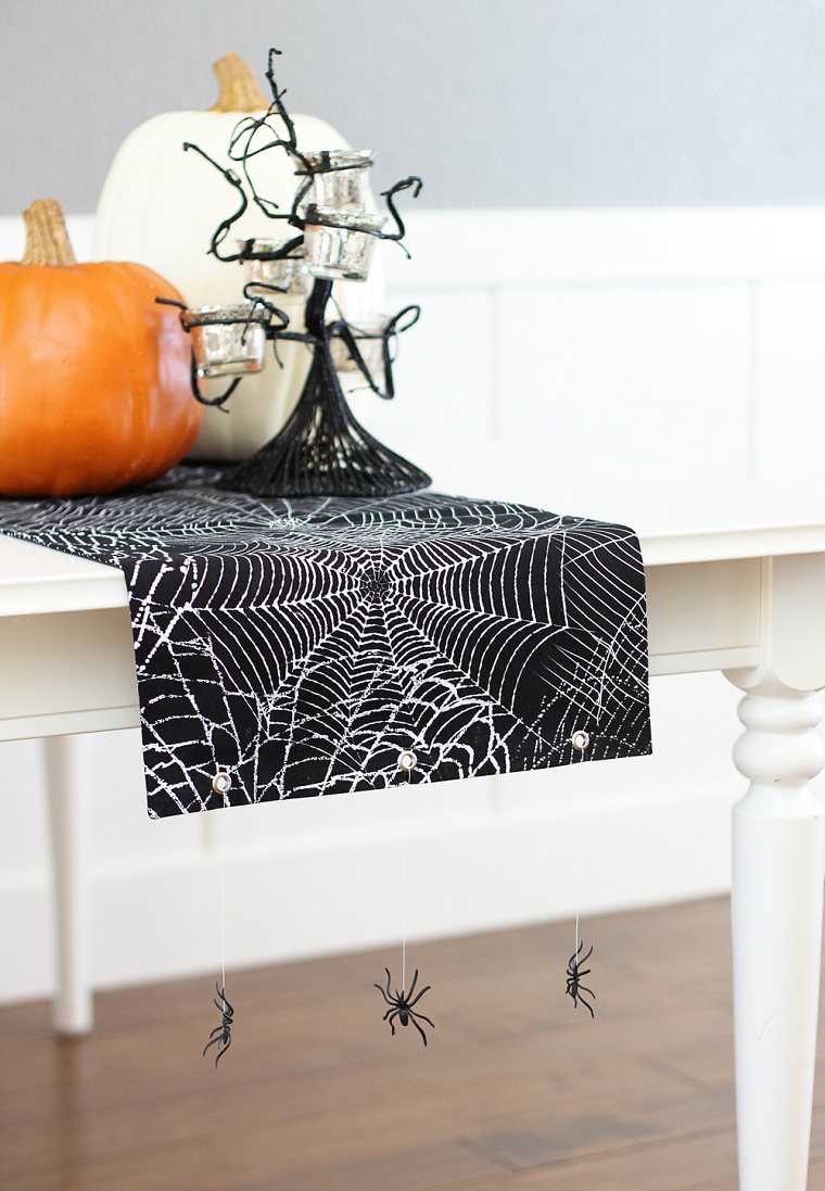 halloween-2018-mantel-aranas-negro-ideas