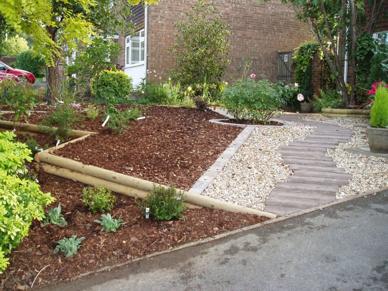 ideas-para-jardines-inclinados-diseño