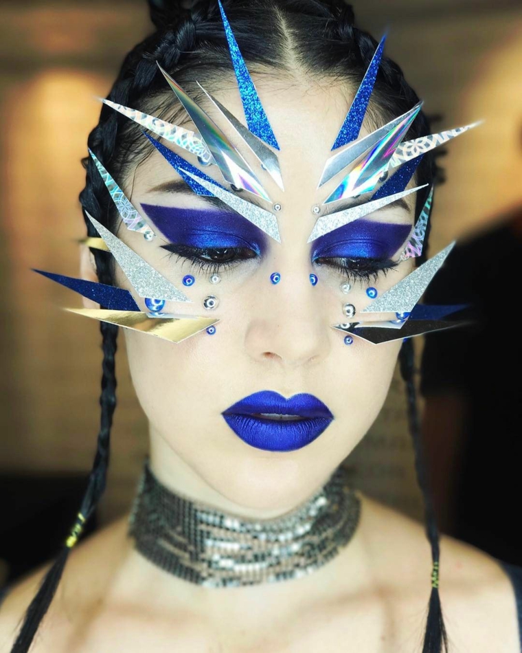 maquillaje-halloween-glamuroso-reina-hielo