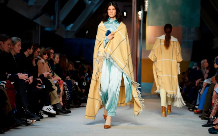 moda para mujer mantas