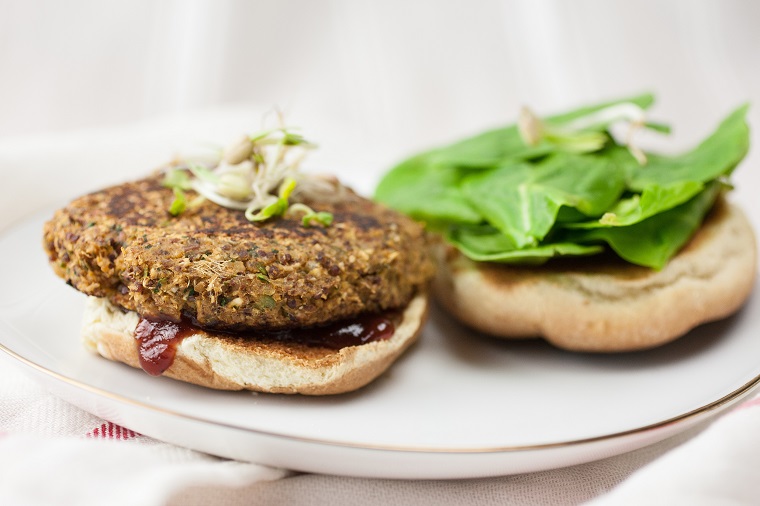 receta-original-hamburguesa-vegana-quinoa