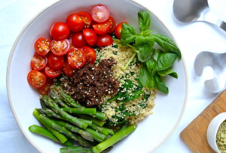 recetas-veganas-rapidas-verduras-quinoa