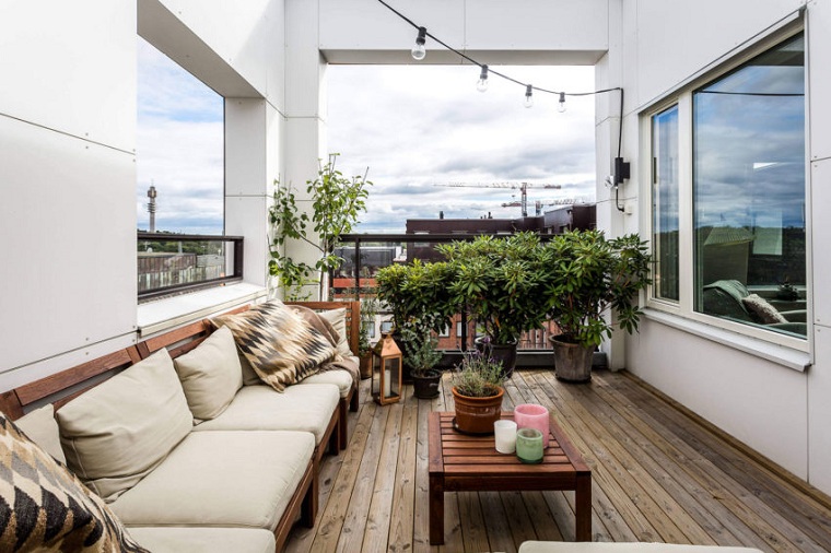 invierno-balcon-decorar-muebles-apartamento-estocolmo
