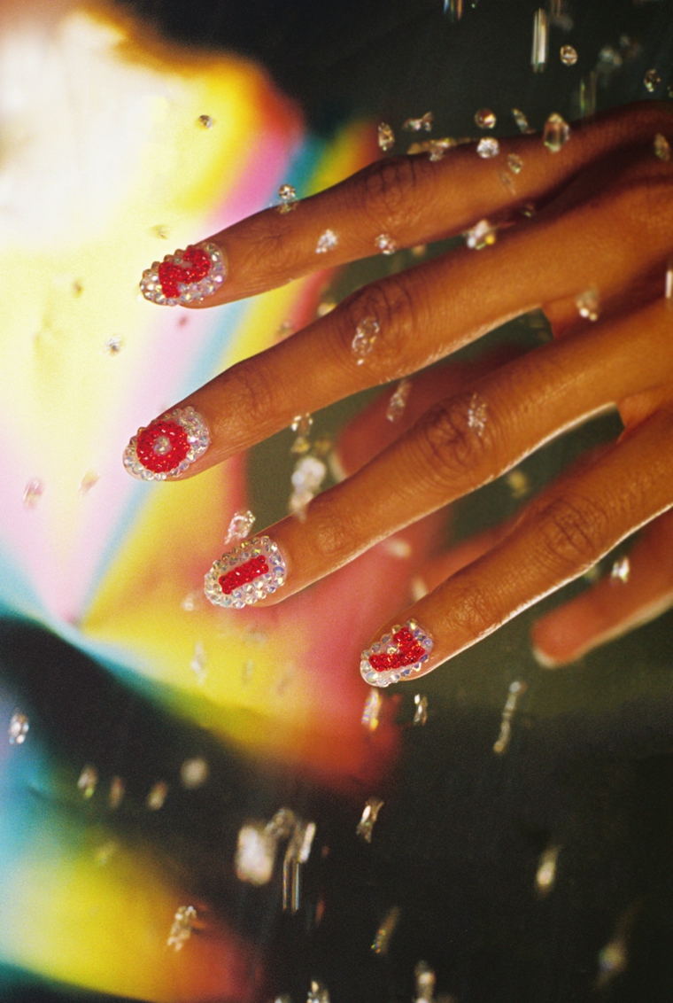 manicura-opciones-perlas-anos
