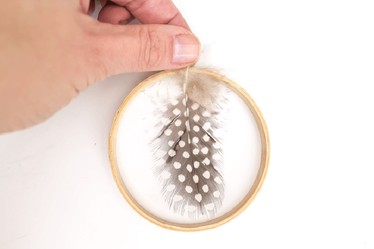 pasos-aros-bordado-adornos-pluma