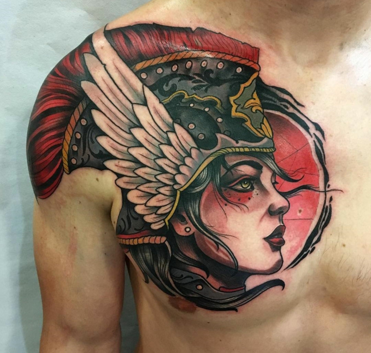 tatuaje-tradicional-en-el-pecho
