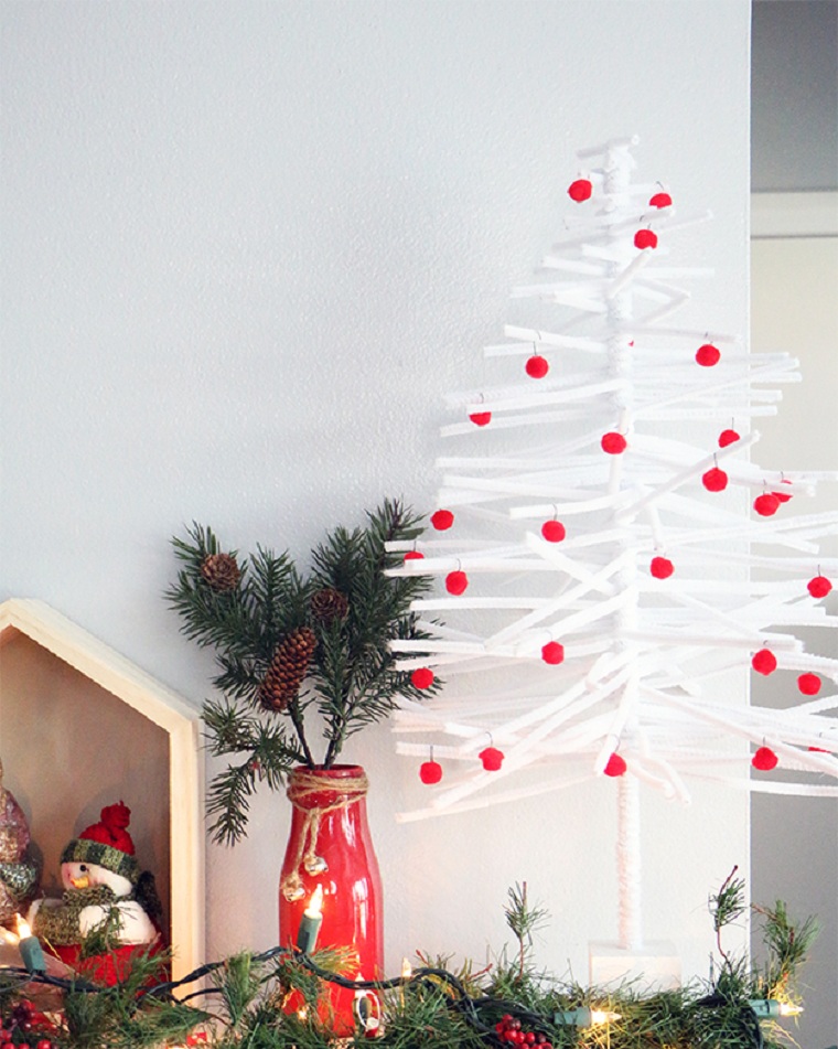 arboles-de-navidad-originales-decorar-chimenea
