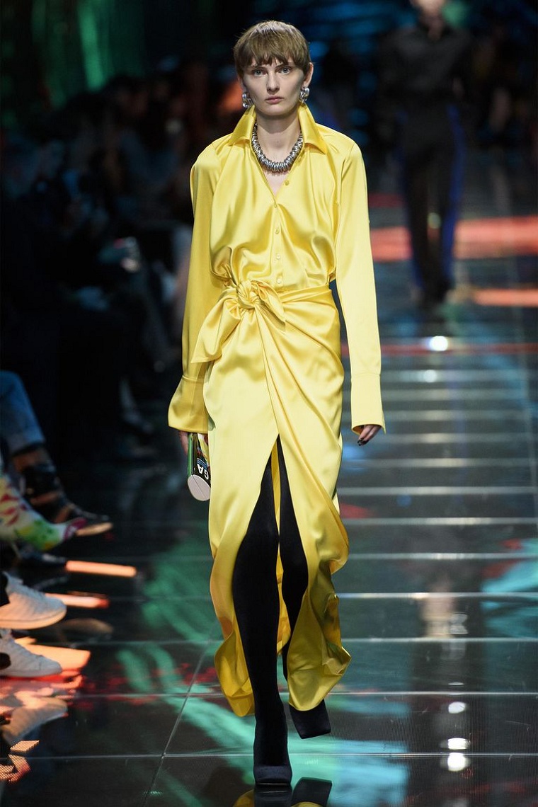 balenciaga-tendencias-moda-pasarela-estilo-color-amarillo