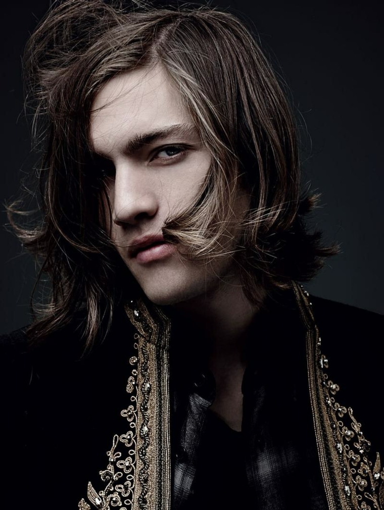 corte-cabello-largo-hombre-estilo-moda
