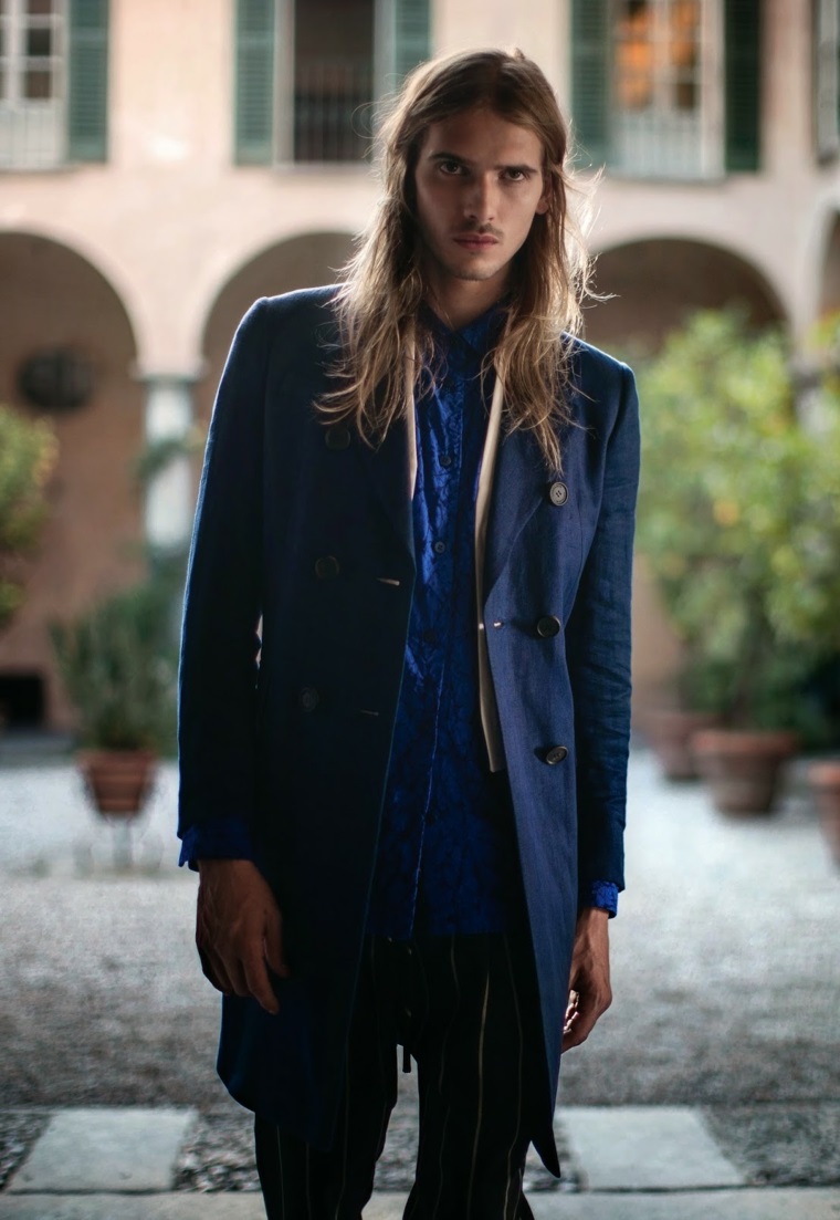 hombres-elegantes-cabello-largo-estilo-masculino