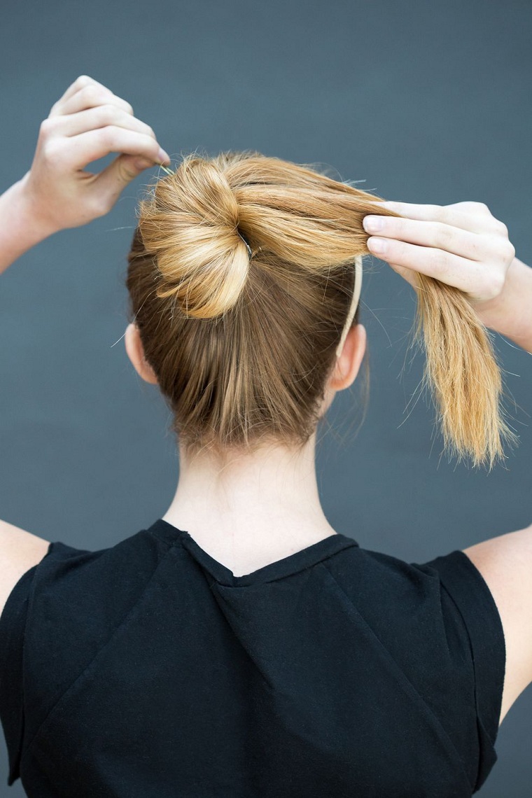 peinados-para-cabello-largo-envolver-mono