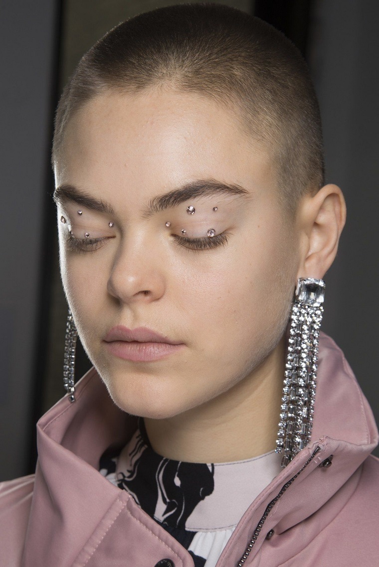 piedras-ojos-modelos-estilo-maquillaje
