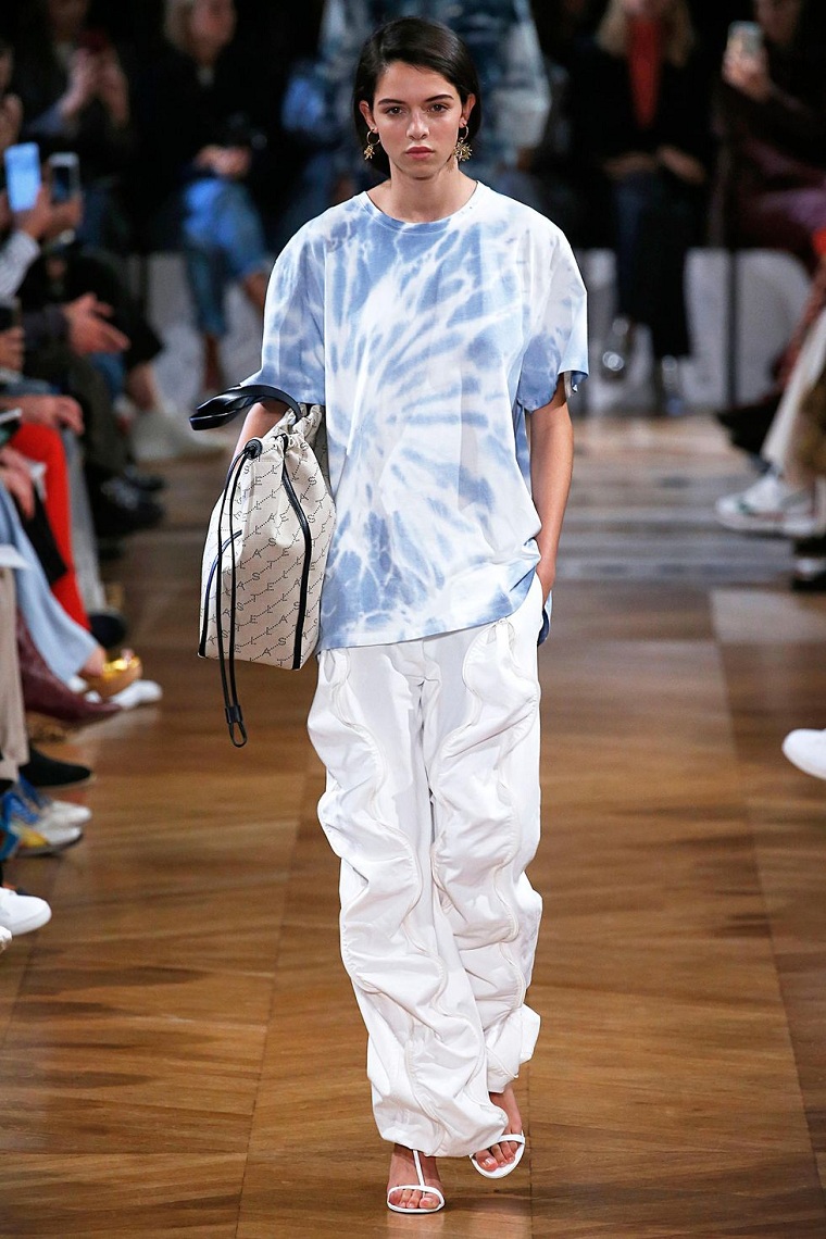 stella-mccartney-ropa-estilo-tenido-camiseta