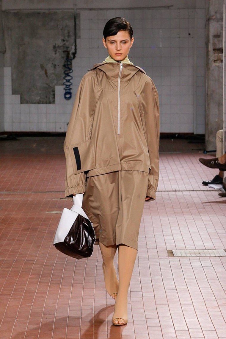 tendencias-de-moda-color-beige-jil-sander
