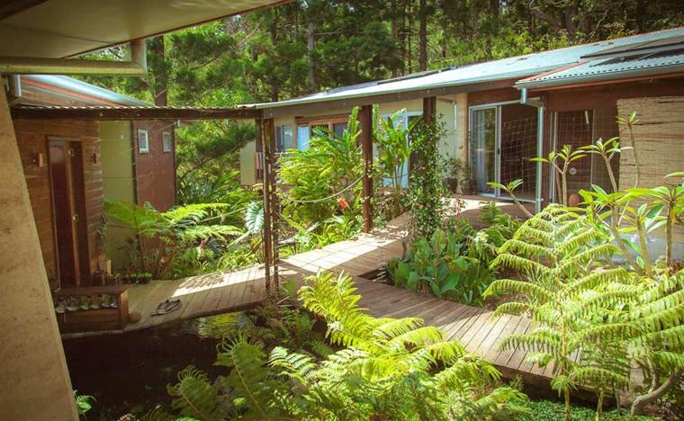 arquitectura sostenible casa-con-jardin