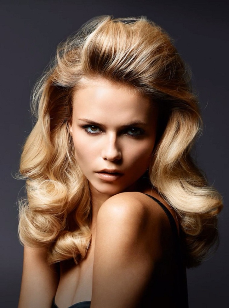 cabello-voluminoso-estilo-moda-color-rubio