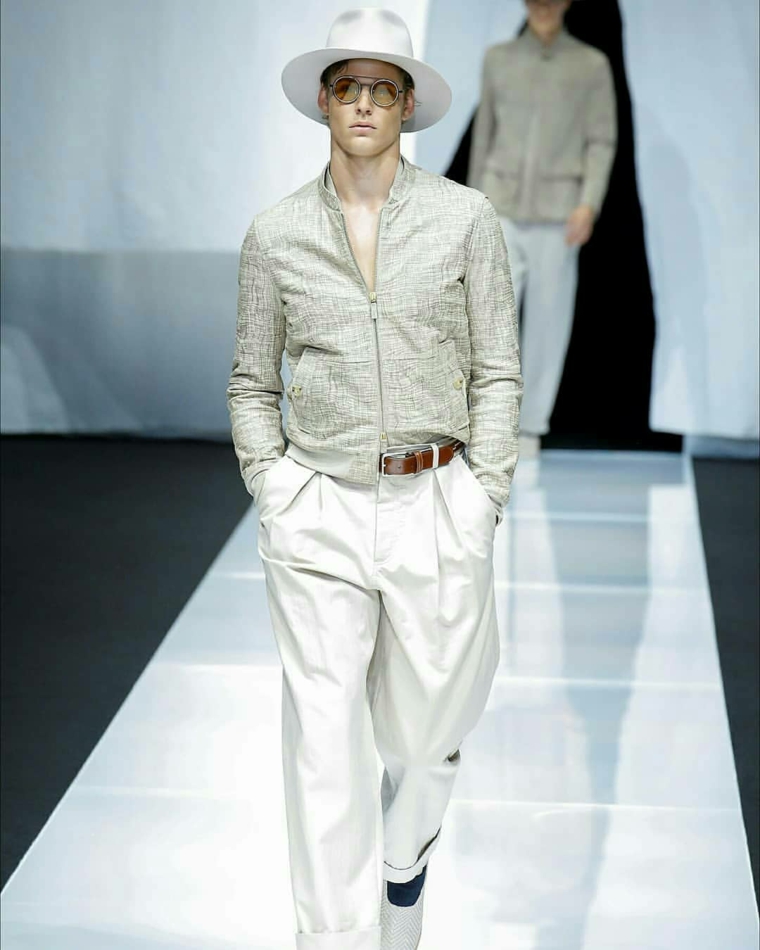 tendencias-2019-moda-Giorgio-Armani-color-claro