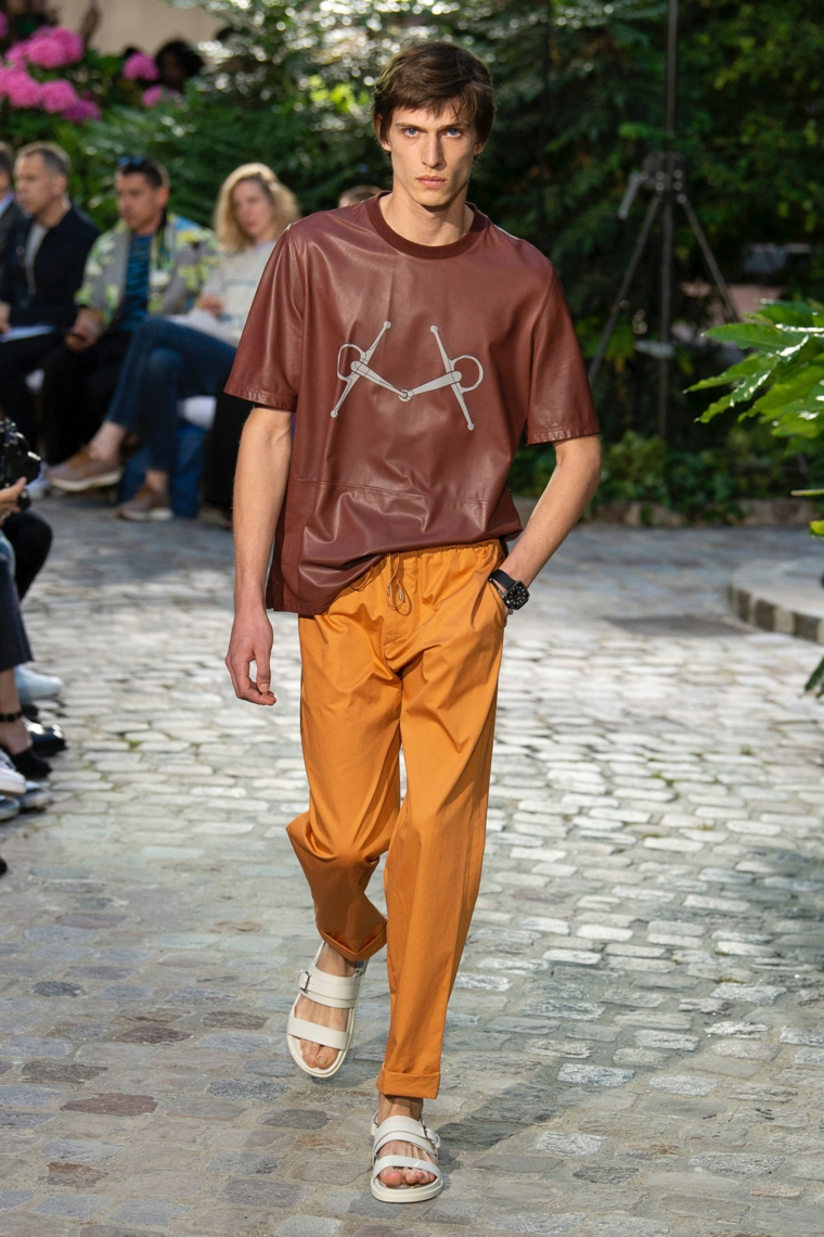 tendencias-2019-moda-hermes-cuero