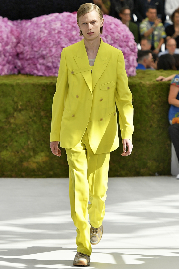 tendencias-2019-moda-primavera-Dior-Homme-colores