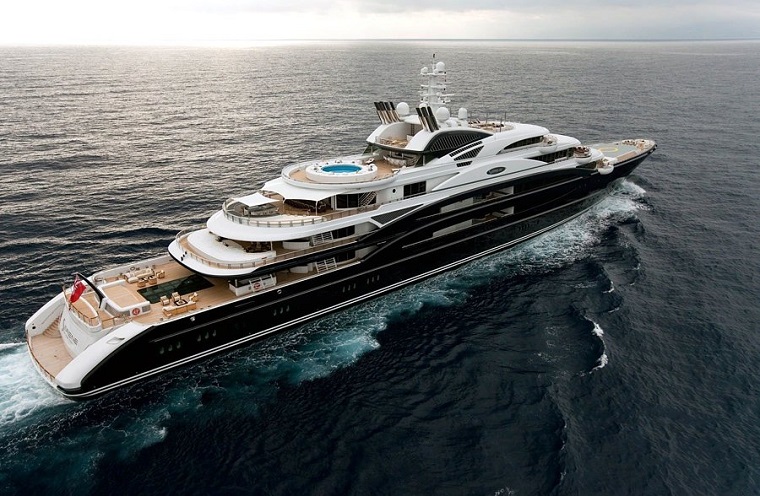 yates-lujo-serene-costo-330-millones-millonarios