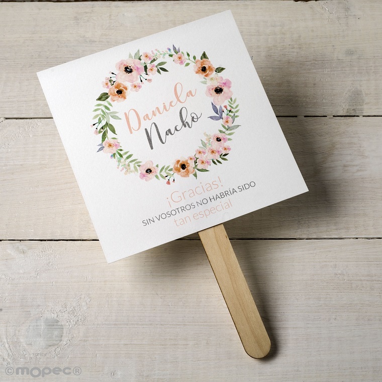 detalles-de-boda-invitados-ideas-abanico-papel