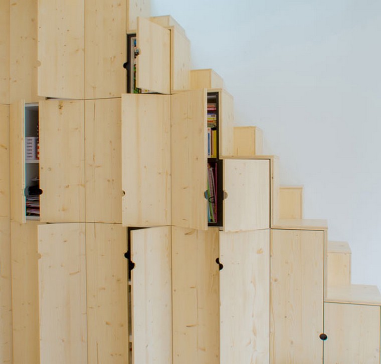 Espacio de almacenamiento bajo las escaleras 13 ideas originales