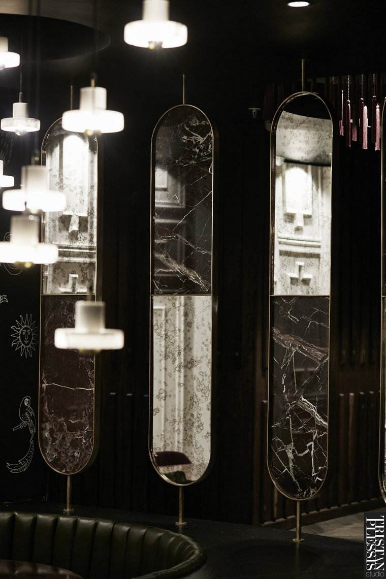 Johannesburgo-Alice-Fifth-bar-color-negro