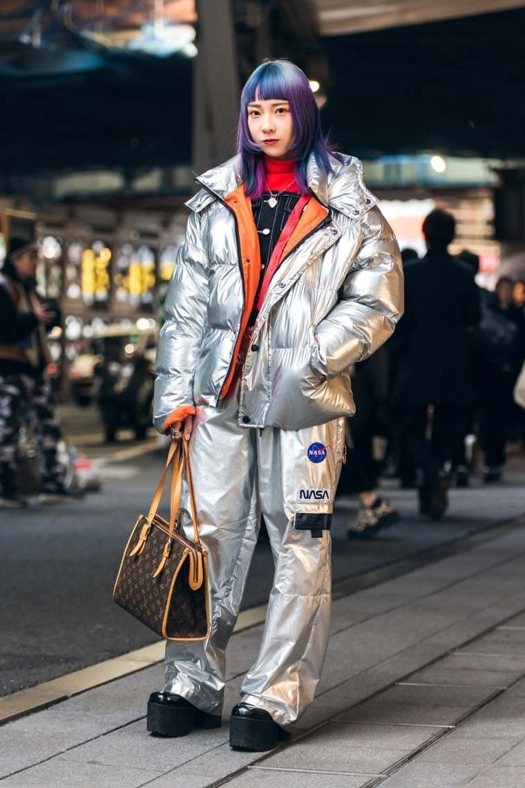 moda urbana tokyo semana moda plateado