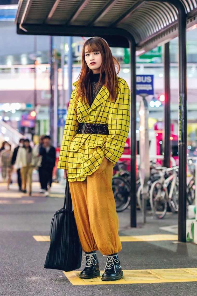 semana moda tokyo abrigo amarillo
