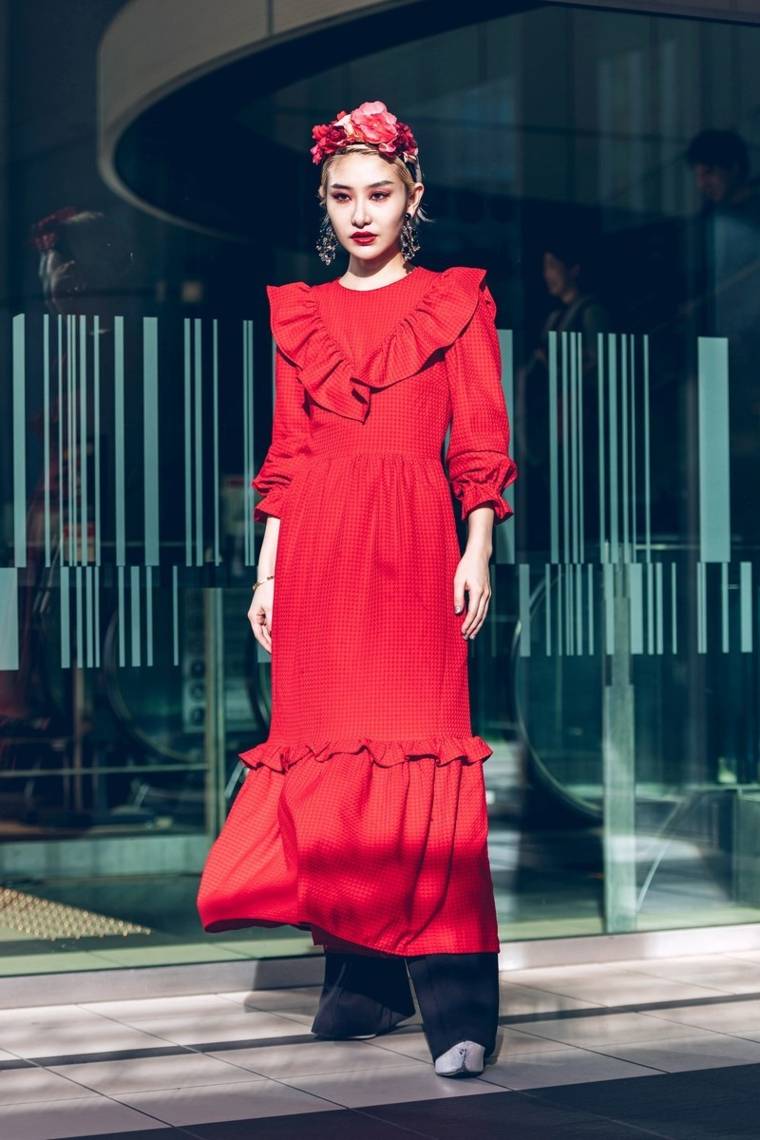 vestido rojo seman moda tokyo