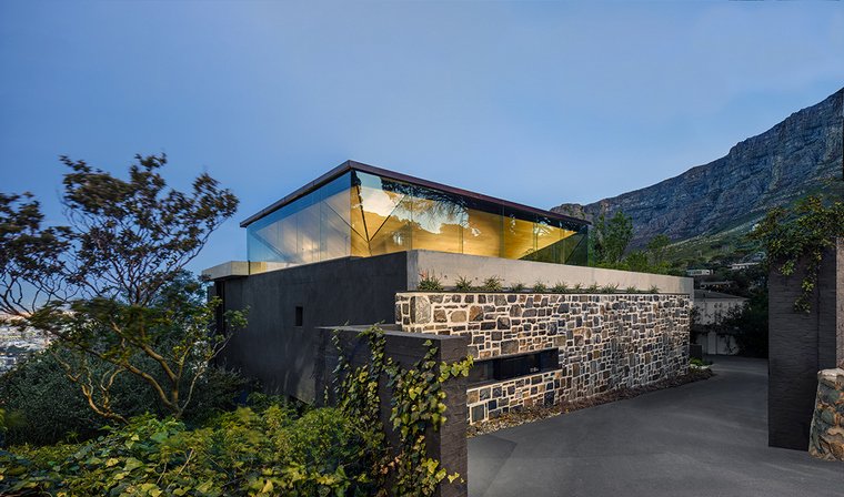 SAOTA-proyecto-kloof-119a-valla-piedras