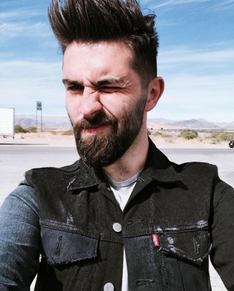 hombre con barba estilo