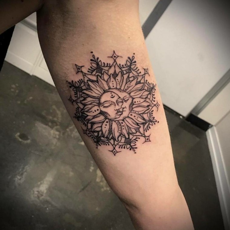 sol-luna-mandala-tatuaje-ideas