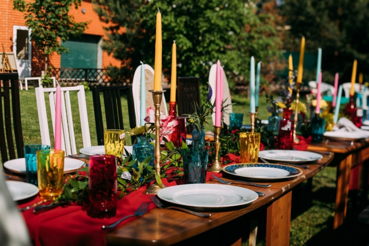 mesa-boda-bohemia-velas-decorativas-estilo