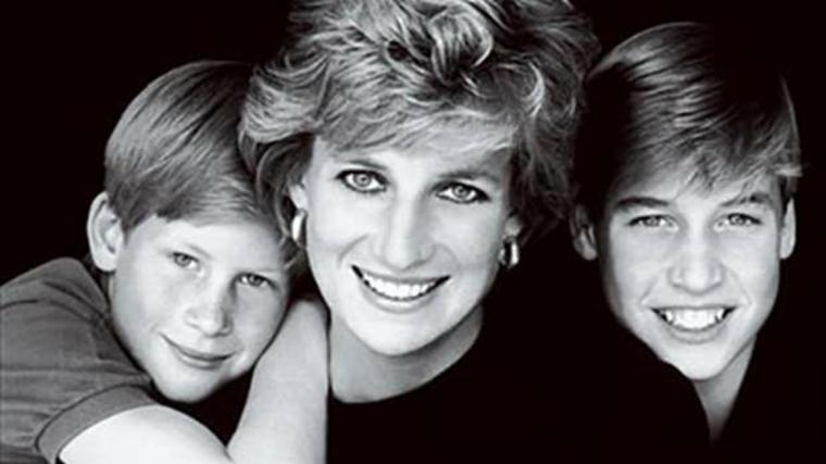 princesa Diana con sus hijos