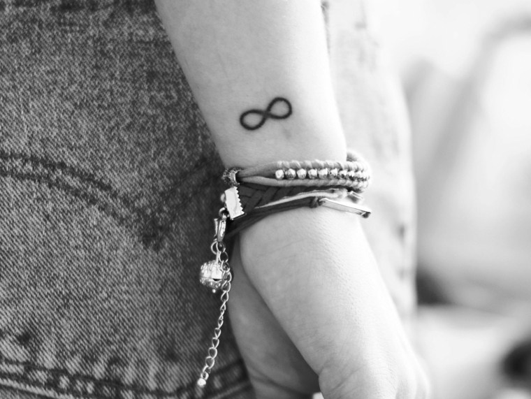 diseno-simbolo-infinito-tatuaje-significaso-familia