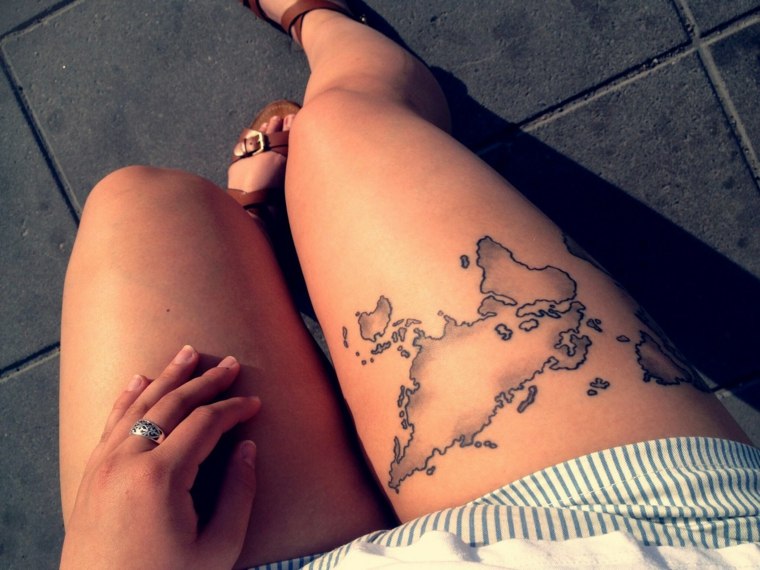 tatuaje-mapa-mondo-mano